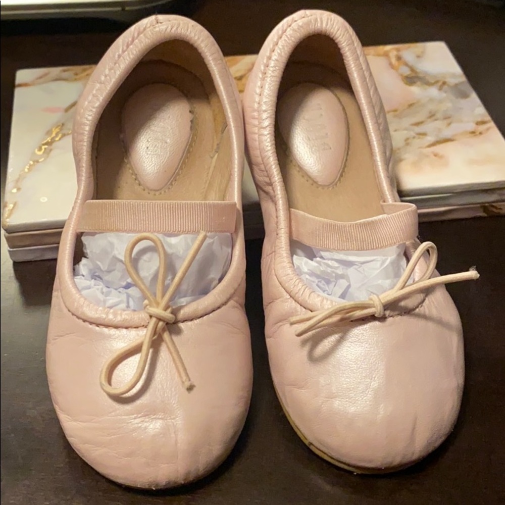 Bloch brand shoes for the lil ballerina 🩰size 23